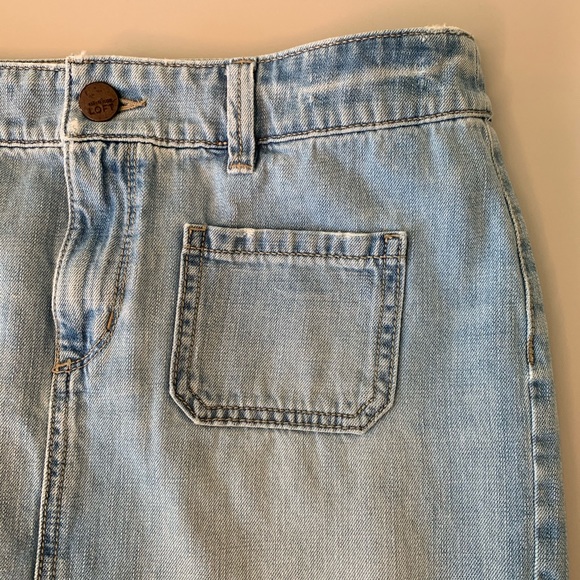 LOFT Light Wash Denim Miniskirt - Picture 2 of 8